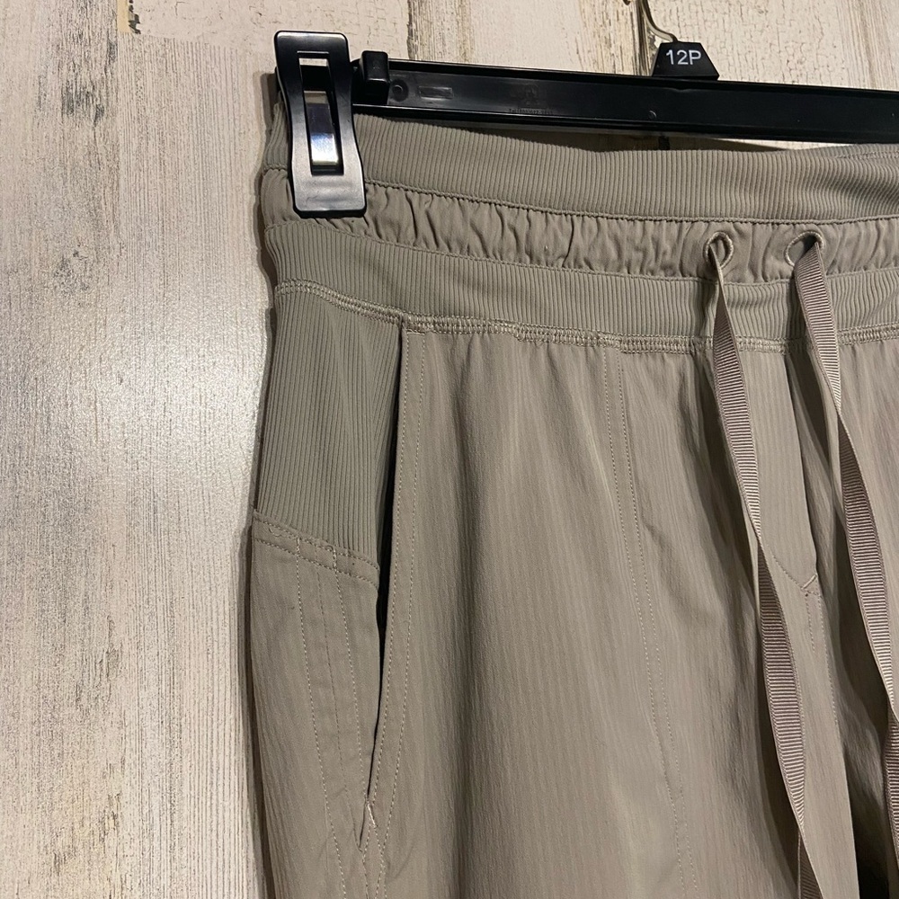 Lululemon Sheer Oak Dance Studio Mid-Rise Cropped Pant 2 - Picture 5 of 14